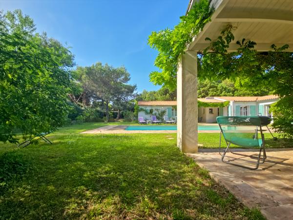 Maison
         11 pièces
        - 262 m² Bien prestige