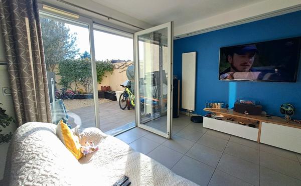 Maison de village tout confort, 3 chambres, jardinet, garage