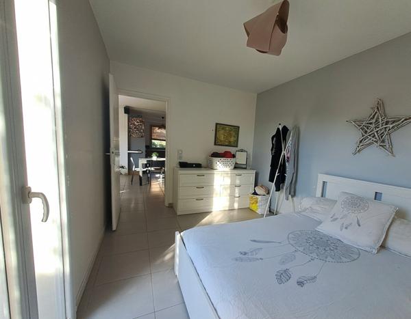 Maison de village tout confort, 3 chambres, jardinet, garage