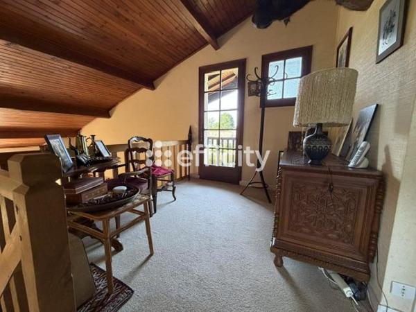Maison
         5 pièces
        - 126 m² 421 000 € *