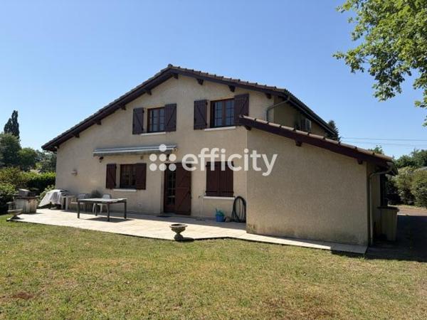 Maison
         5 pièces
        - 126 m² 421 000 € *