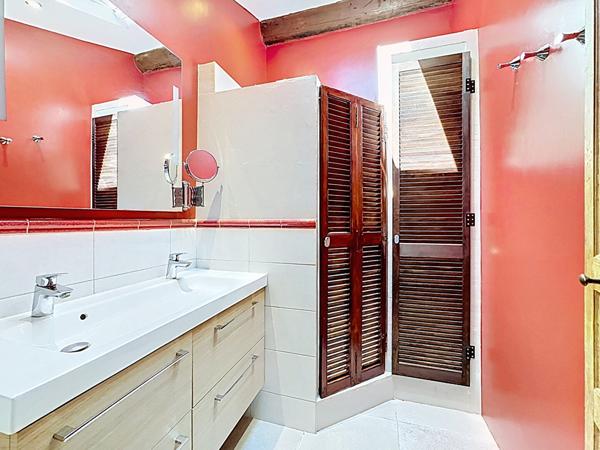Appartement 97 m² climatisé ? Centre village de Caumont-sur-Durance