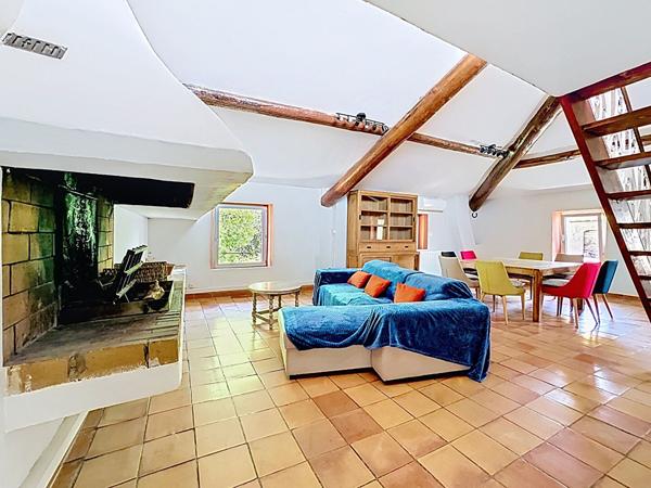 Appartement 97 m² climatisé ? Centre village de Caumont-sur-Durance