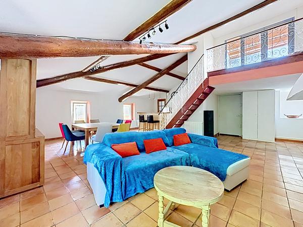 Appartement 97 m² climatisé ? Centre village de Caumont-sur-Durance