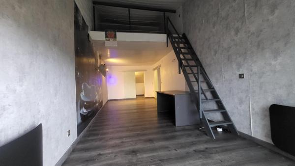 Propriété à 50 min de Reims,fort potentiel à rénover