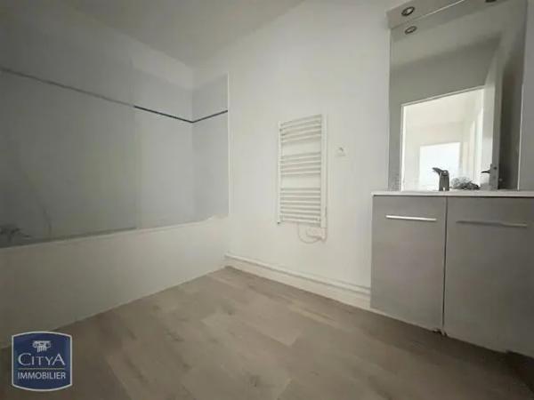 Appartement à louer 3 pièces 65.92m²