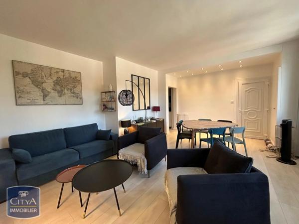 Appartement à louer 2 pièces 50.49m² Royan (17200)