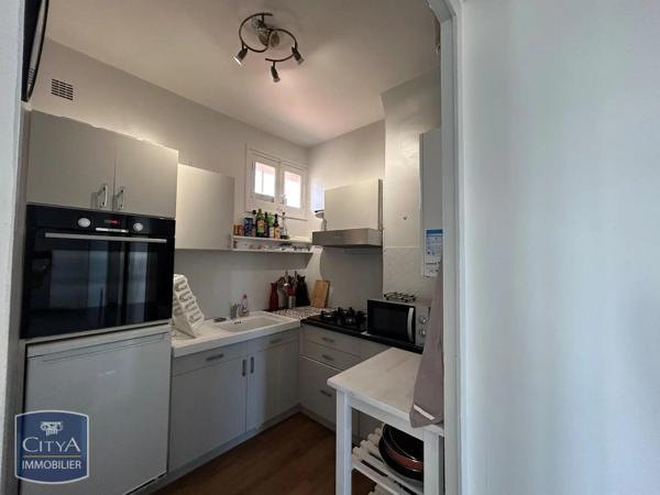 Appartement à louer 2 pièces 50.49m² Royan (17200)