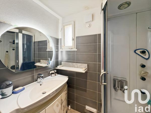 Appartement 4 pièces de 100 m² à Locmiquélic (56570)