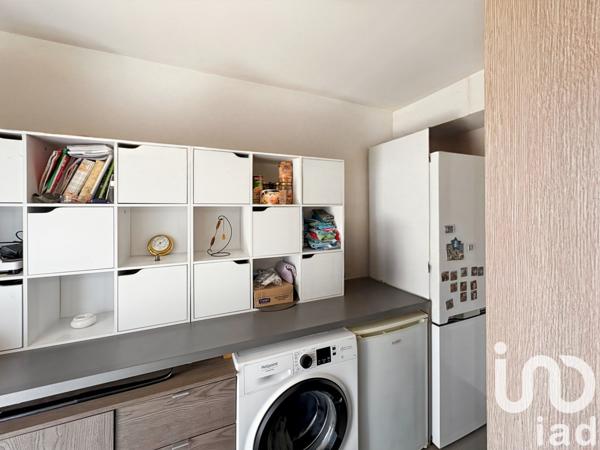 Appartement 4 pièces de 100 m² à Locmiquélic (56570)