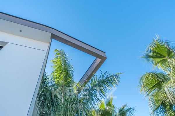 Villa contemporaine en bord de mer