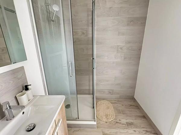 Immeuble 8 pièces - 244 m²