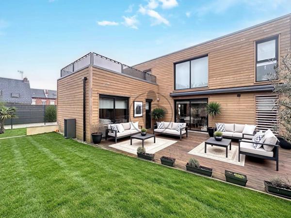 Vente Maison 7 pièces 180 m2 à Saint-Quentin