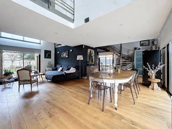 Vente Maison 7 pièces 180 m2 à Saint-Quentin