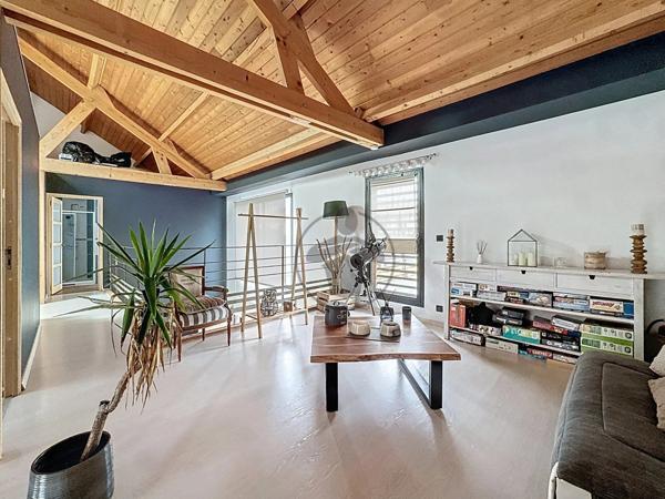 Vente Maison 7 pièces 180 m2 à Saint-Quentin