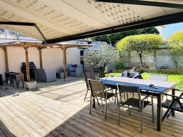 Vente Maison 7 pièces 180 m2 à Saint-Quentin