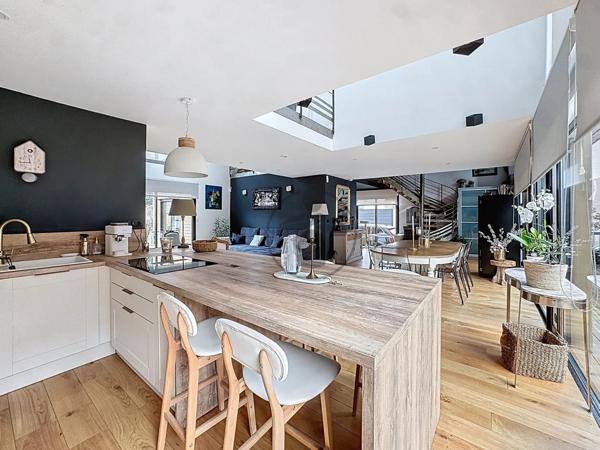 Vente Maison 7 pièces 180 m2 à Saint-Quentin