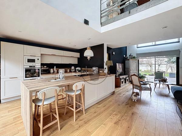 Vente Maison 7 pièces 180 m2 à Saint-Quentin