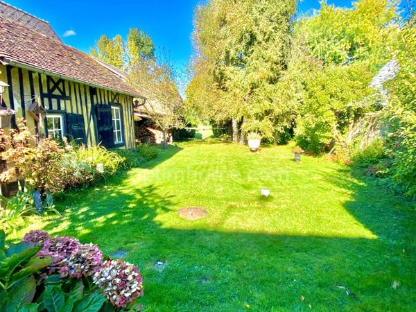Maison à colombages, grand séjour, 4 chambres, Jardin et Dépendance - Saint-Julien-le-FAUCON (14140)
