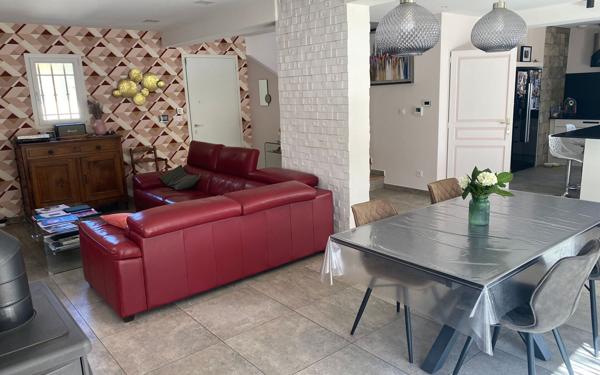 Maison à vendre    4 pièces •  Sorgues