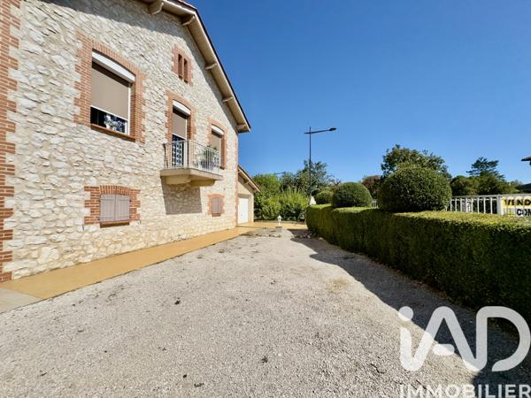 Maison à vendre 6 pièces 200 m² Caussade