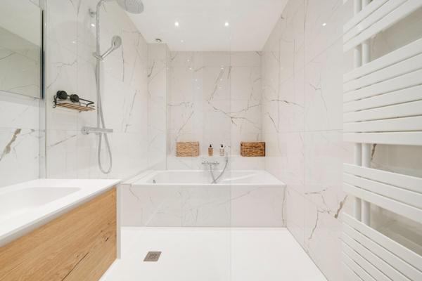 Magnifique appartement de 90m2 environ dans un immeuble bourgeois - 2 chambres - Quartier prisé de Nancy