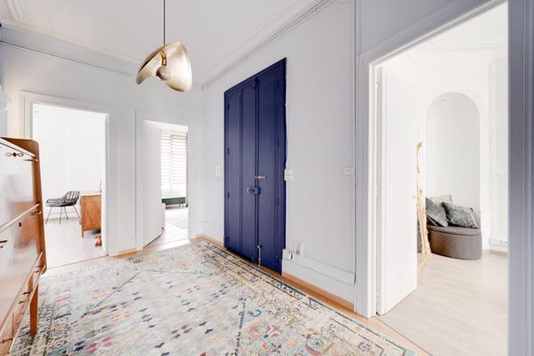 Magnifique appartement de 90m2 environ dans un immeuble bourgeois - 2 chambres - Quartier prisé de Nancy