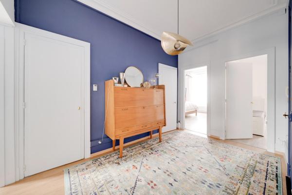 Magnifique appartement de 90m2 environ dans un immeuble bourgeois - 2 chambres - Quartier prisé de Nancy