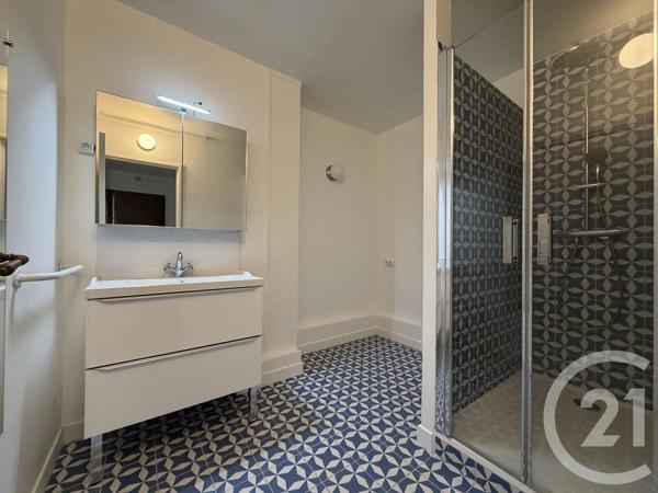 Appartement F3 à vendre  3 pièces - 70,03 m 2   PARIS  - 75019