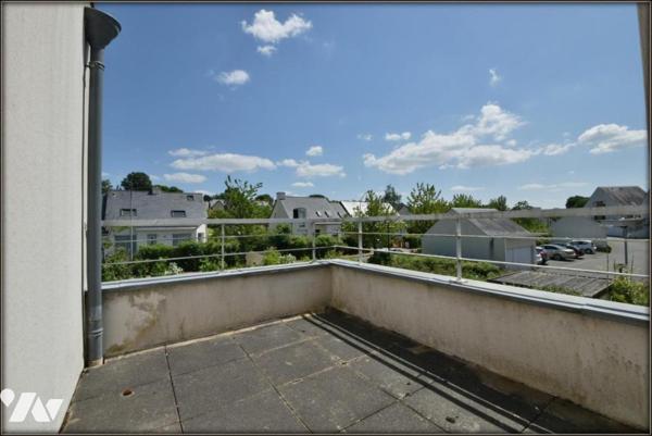 LE RHEU T4 DUPLEX EN CENTRE VILLE AVEC GARAGE ET BALCONS