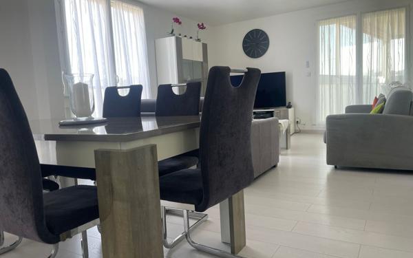 Appartement à vendre    4 pièces • 83 m2 La Seyne-sur-Mer