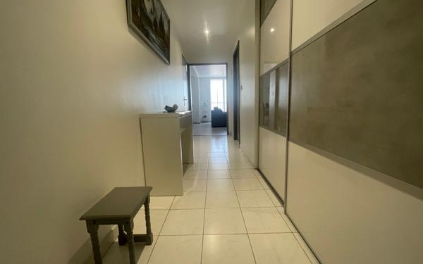 Appartement à vendre    4 pièces • 83 m2 La Seyne-sur-Mer