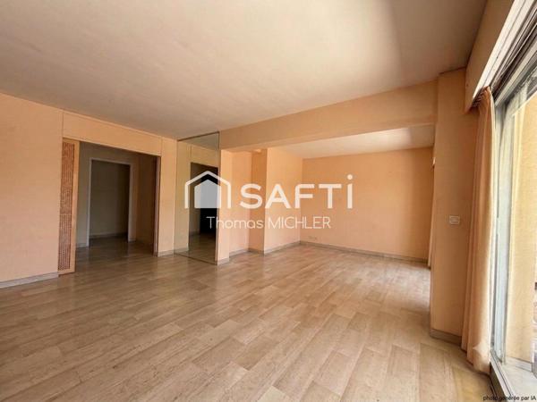 Appartement 3-4 pièces avec jardin, box et cave dans résidence très calme et sécurisée avec piscine