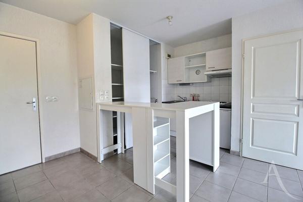 POITIERS APPARTEMENT 3 CHAMBRES GARAGE BALCON CAVE
