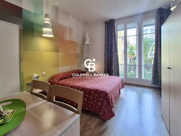 Immeuble 20 pièces à vendre Nice - 06000 / Réf: 86815033