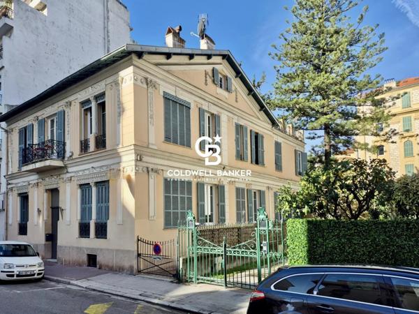 Immeuble 20 pièces à vendre Nice - 06000 / Réf: 86815033