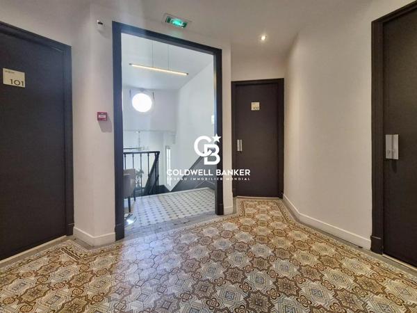 Immeuble 20 pièces à vendre Nice - 06000 / Réf: 86815033