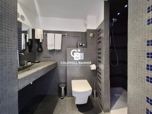 Immeuble 20 pièces à vendre Nice - 06000 / Réf: 86815033