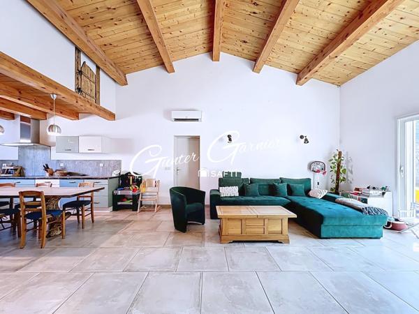 Maison d'exception - 2 chambres - bureau - véranda - garage