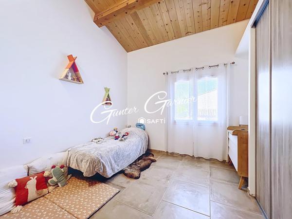 Maison d'exception - 2 chambres - bureau - véranda - garage