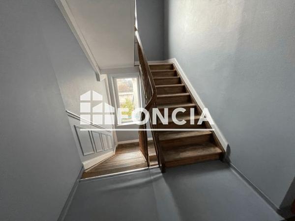 Location Studio 32.06 m² - 88/90 GRAND RUE Florange 57190