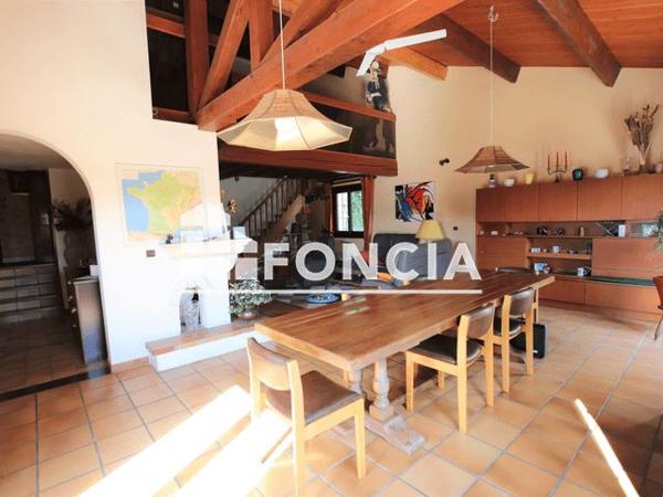 À vendre Maison 6 pièces 175.18 m² - Salles-sur-mer 17220