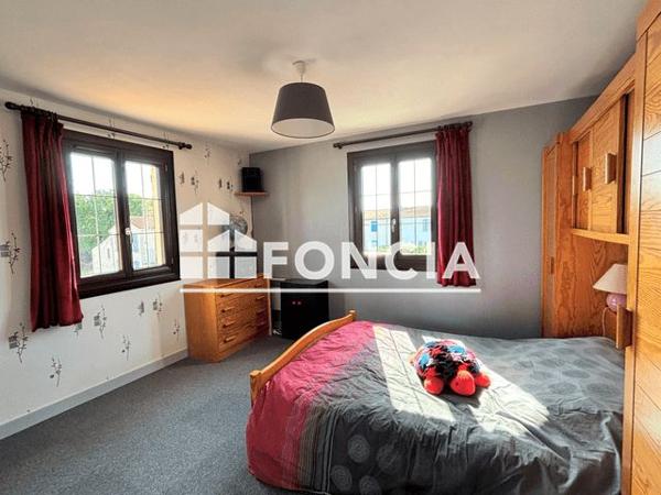 À vendre Maison 6 pièces 175.18 m² - Salles-sur-mer 17220