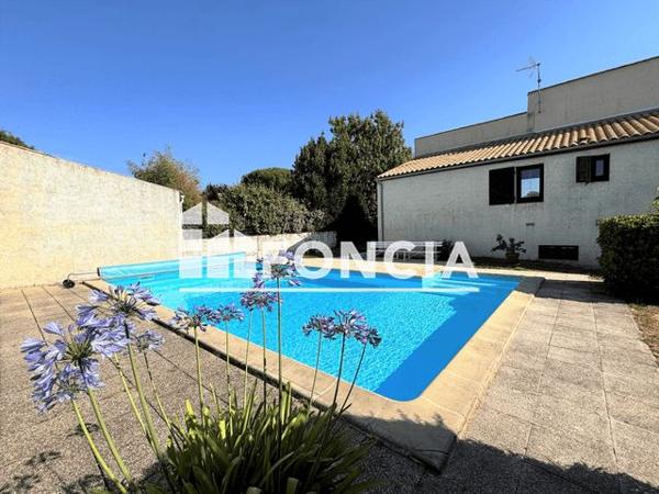 À vendre Maison 6 pièces 175.18 m² - Salles-sur-mer 17220