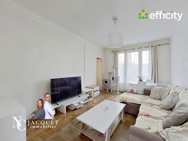 Appartement
         4 pièces
        - 76 m² 209 000 € *