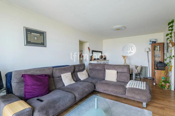 Rosny-sous-Bois -La Boissière- Appartement 3P 67m2- Balcon-Box- Cave