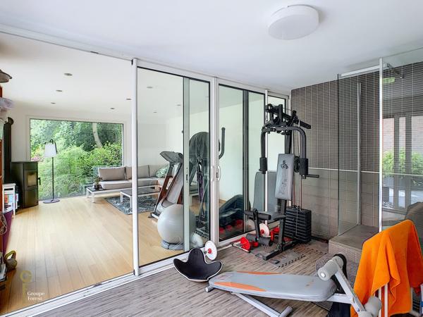 DEMEURE DE FAMILLE SEMI PLAIN-PIED AVEC 7 CHAMBRES