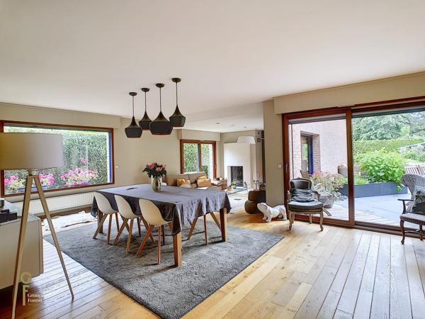 DEMEURE DE FAMILLE SEMI PLAIN-PIED AVEC 7 CHAMBRES