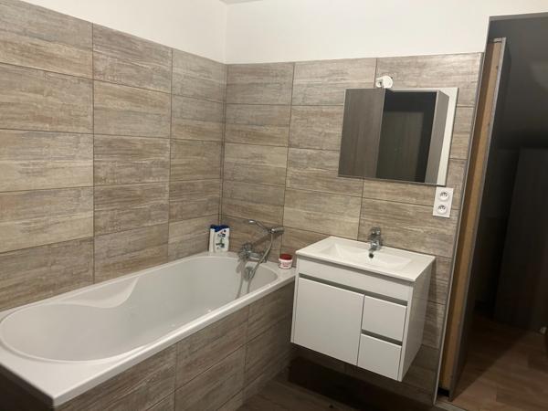 Charmante maison de village avec cour