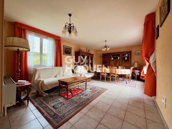 À VENDRE – Charmante maison de plain-pied avec jardin et garage à Reims